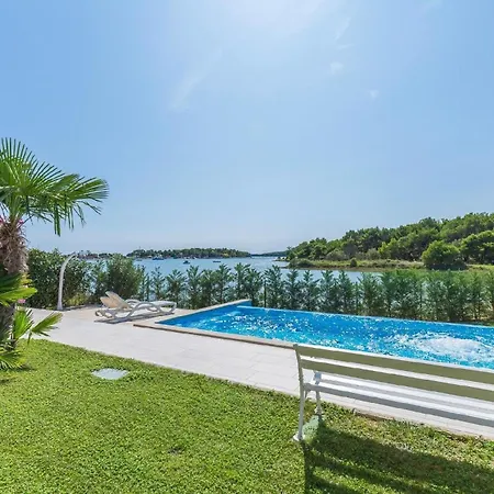 Appartamento Ferienwohnung Fuer 2 Personen Ca 35 Qm In Medulin, Istrien Suedkueste Von Istrien - B54340 Medolino